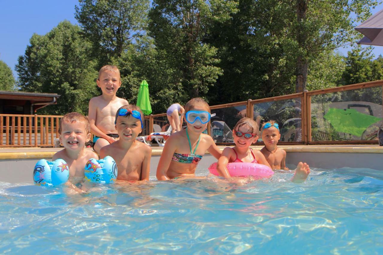 Camping Domaine Du Lac Chambon Мюроль Екстер'єр фото